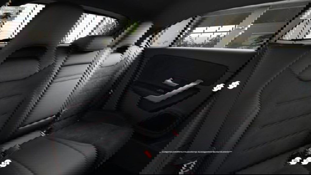 Mercedes-Benz Classe A Sedan usata a Milano (11)