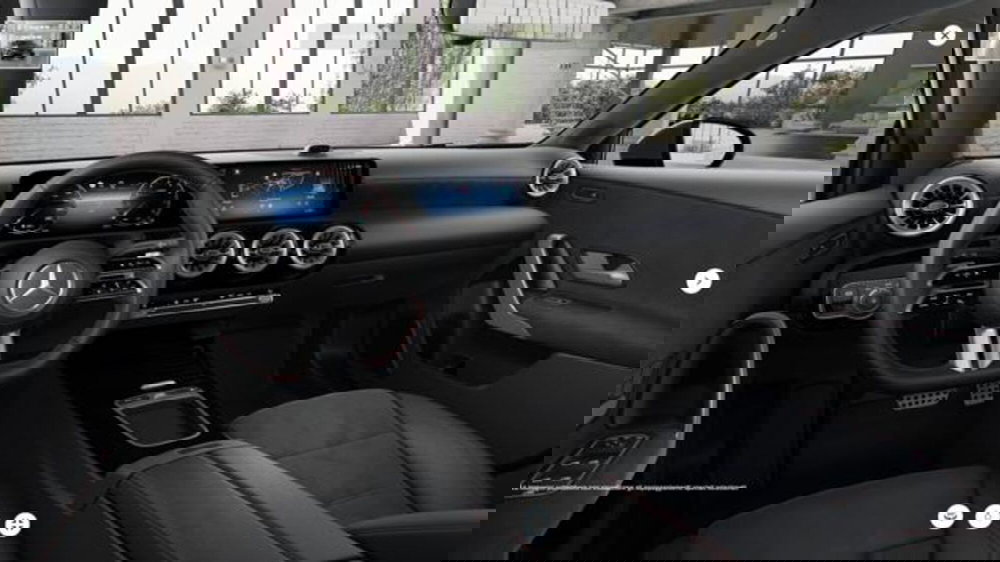 Mercedes-Benz Classe A Sedan usata a Milano (10)
