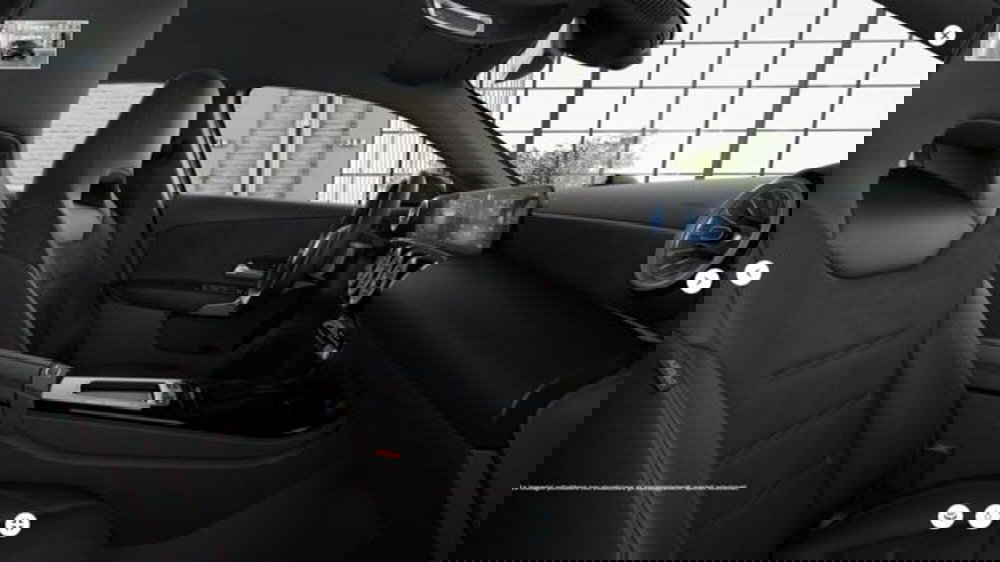 Mercedes-Benz Classe A Sedan usata a Milano (11)