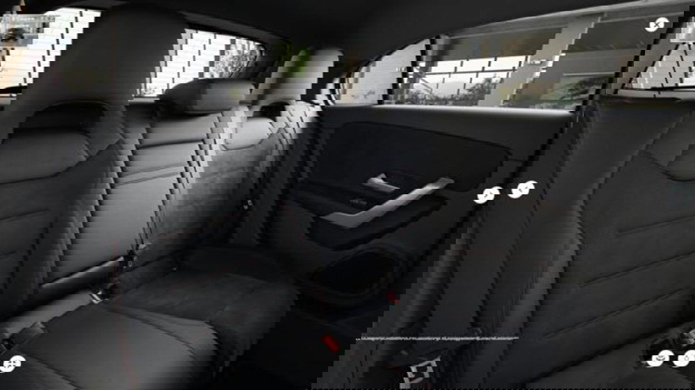 Mercedes-Benz Classe A Sedan usata a Milano (12)