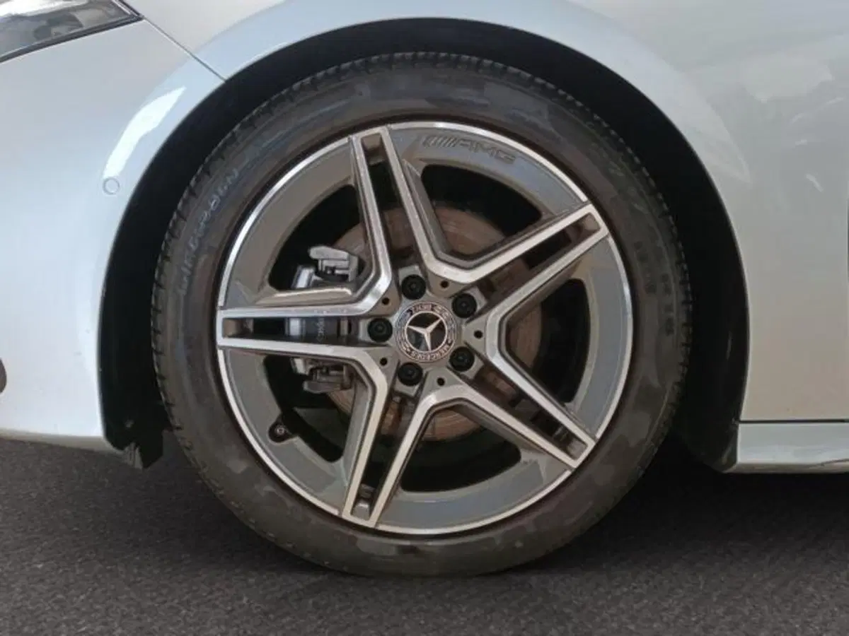 Mercedes-Benz Classe A Sedan usata a Milano (7)