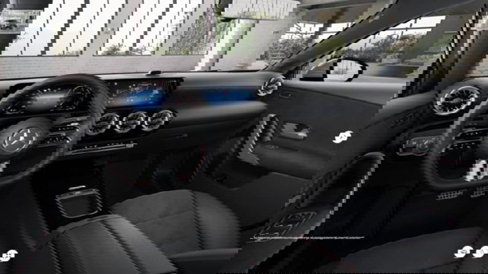 Mercedes-Benz Classe A Sedan usata a Milano (9)