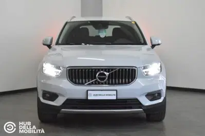Volvo XC40 T5 Recharge Plug-in Hybrid Inscription Expression del 2021 usata a Foligno