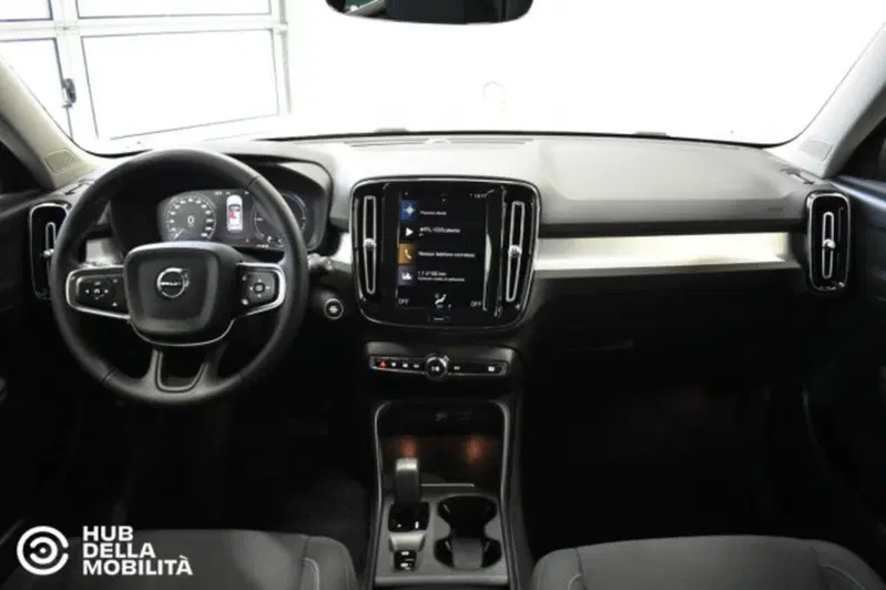 Volvo XC40 usata a Perugia (10)