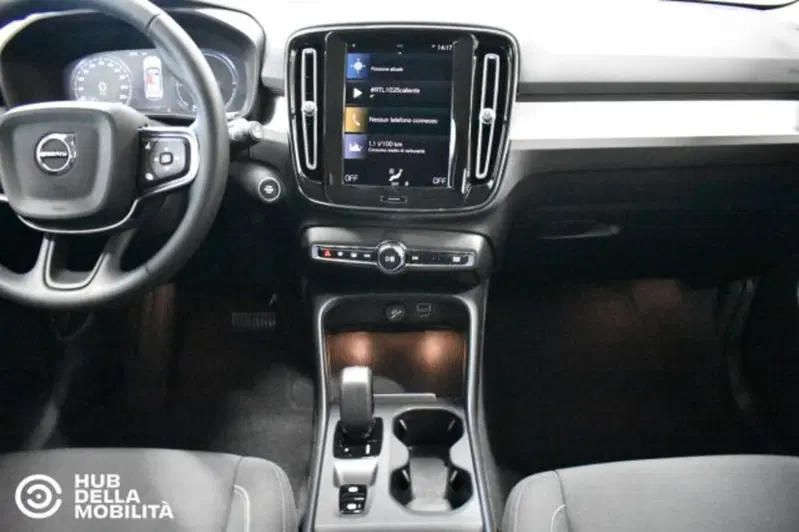 Volvo XC40 usata a Perugia (11)