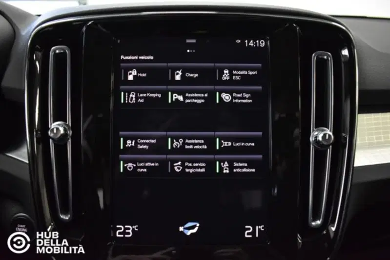 Volvo XC40 usata a Perugia (17)