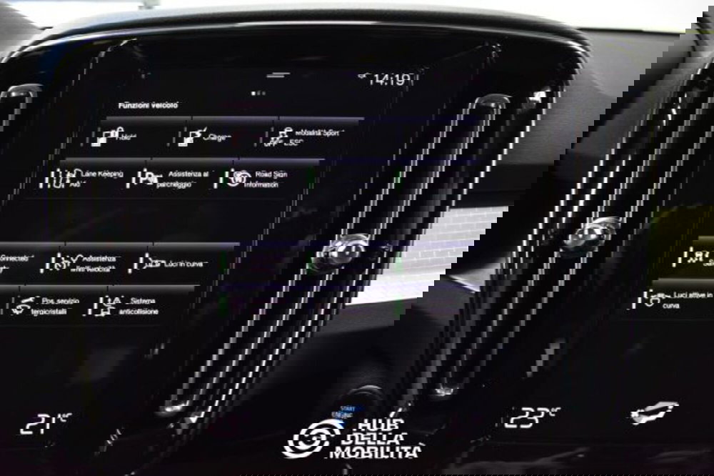 Volvo XC40 usata a Perugia (17)