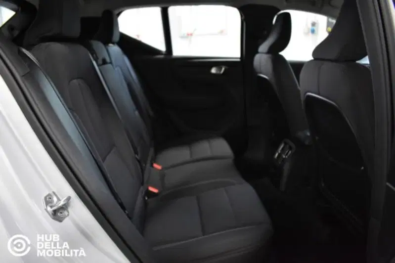 Volvo XC40 usata a Perugia (18)