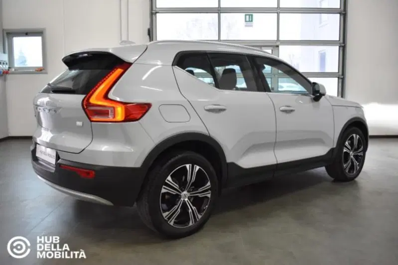 Volvo XC40 usata a Perugia (4)