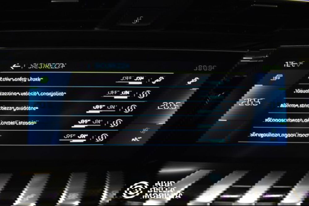 Peugeot 508 SW usata a Perugia (18)