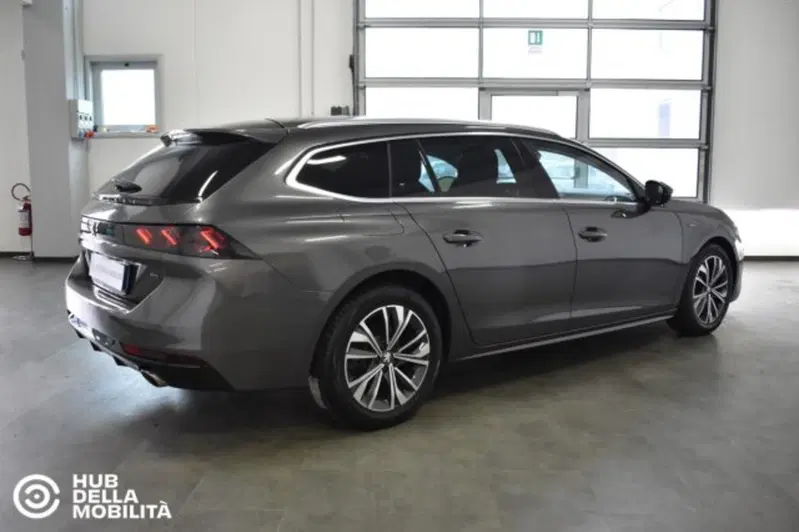 Peugeot 508 SW usata a Perugia (4)