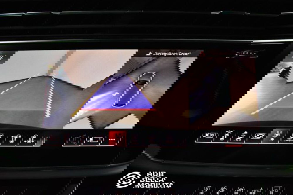 Audi Q8 usata a Perugia (16)