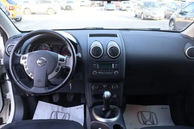 Nissan Qashqai usata a Gorizia (11)