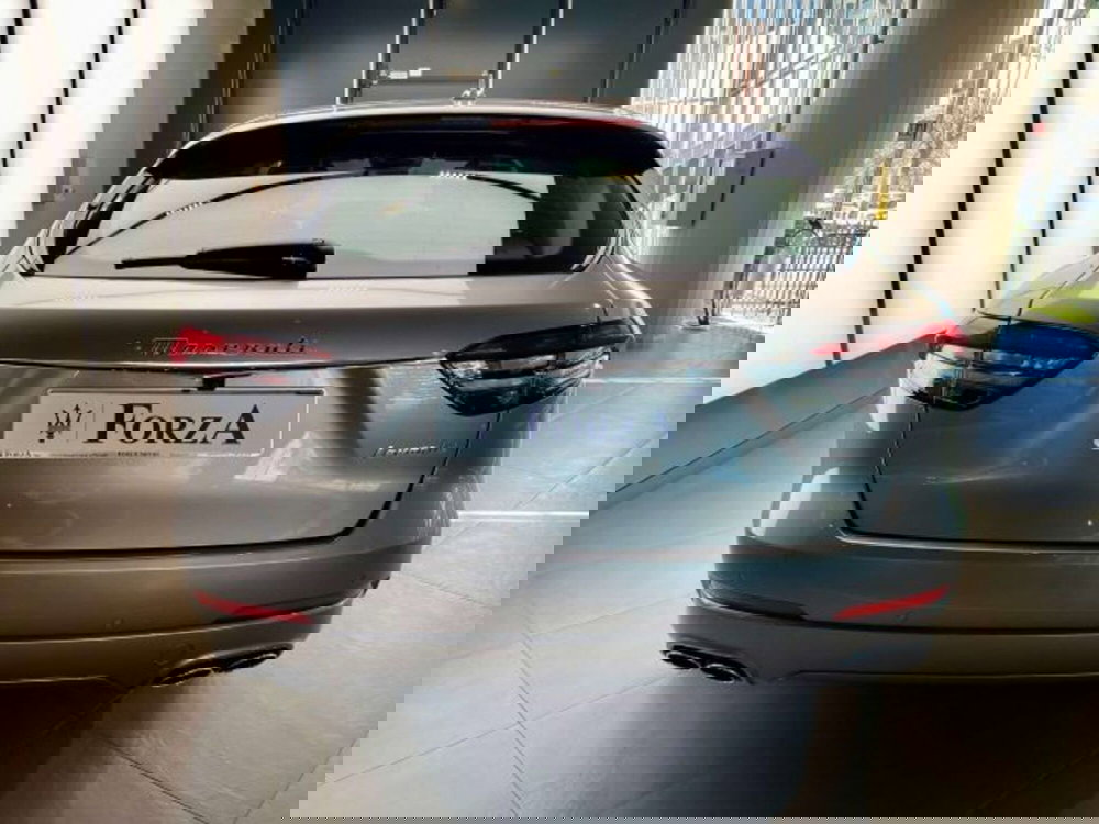 Maserati Levante usata a Torino (6)