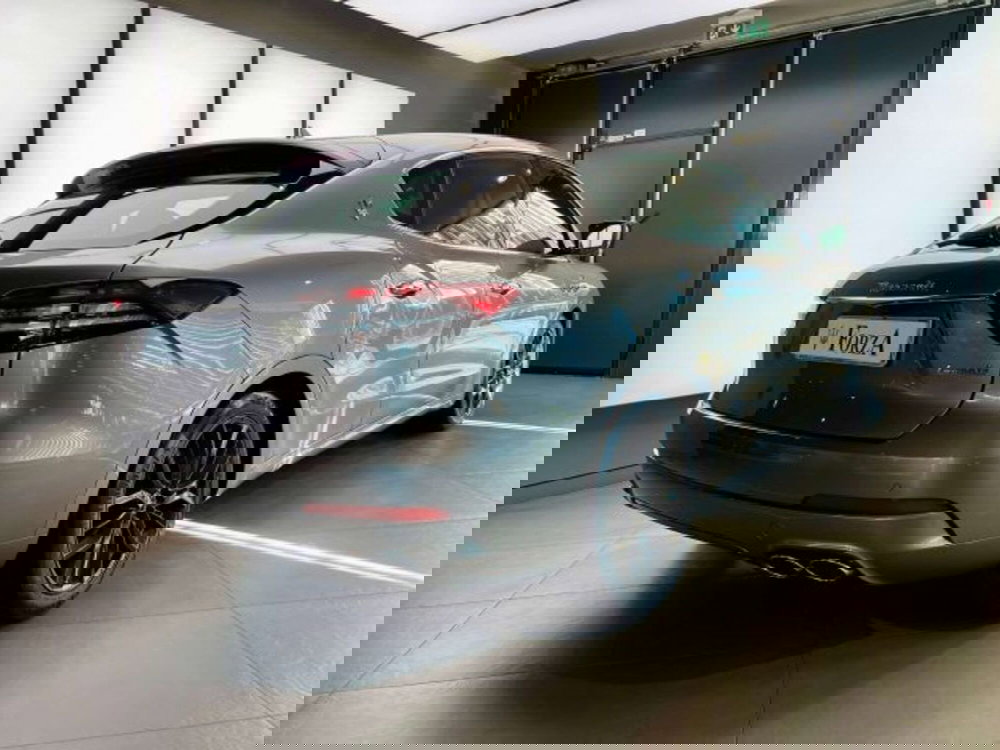 Maserati Levante usata a Torino (7)