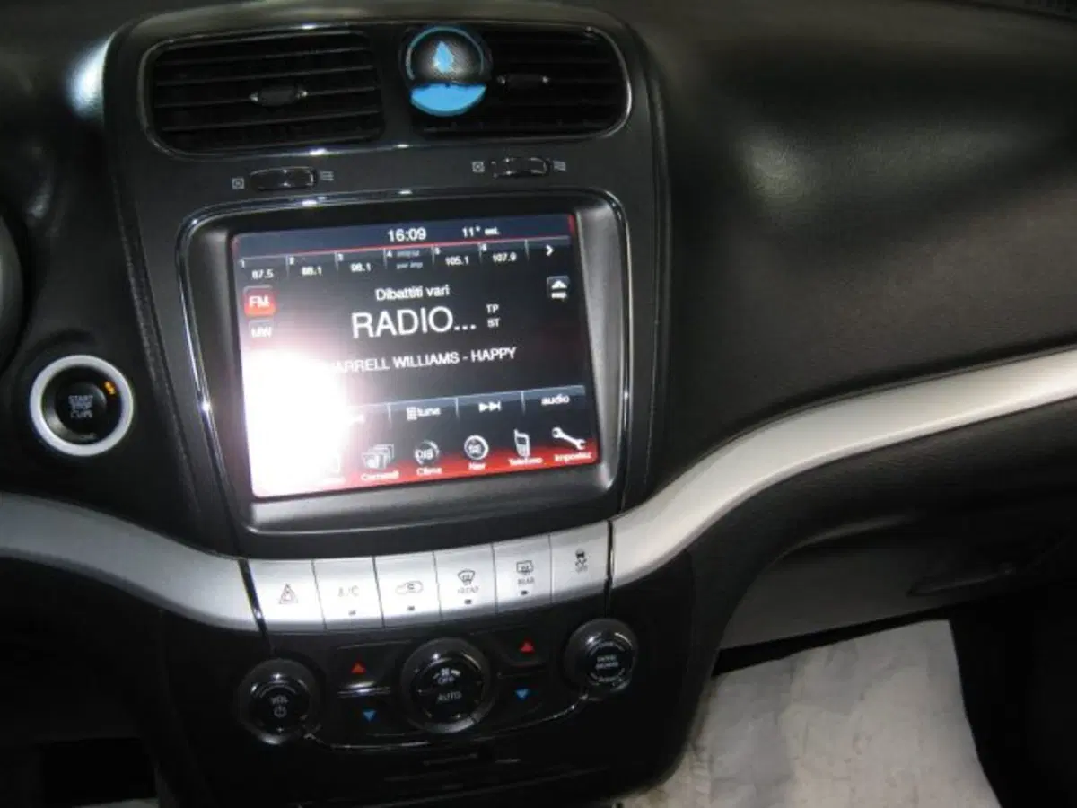 Fiat Freemont usata a Fermo (11)