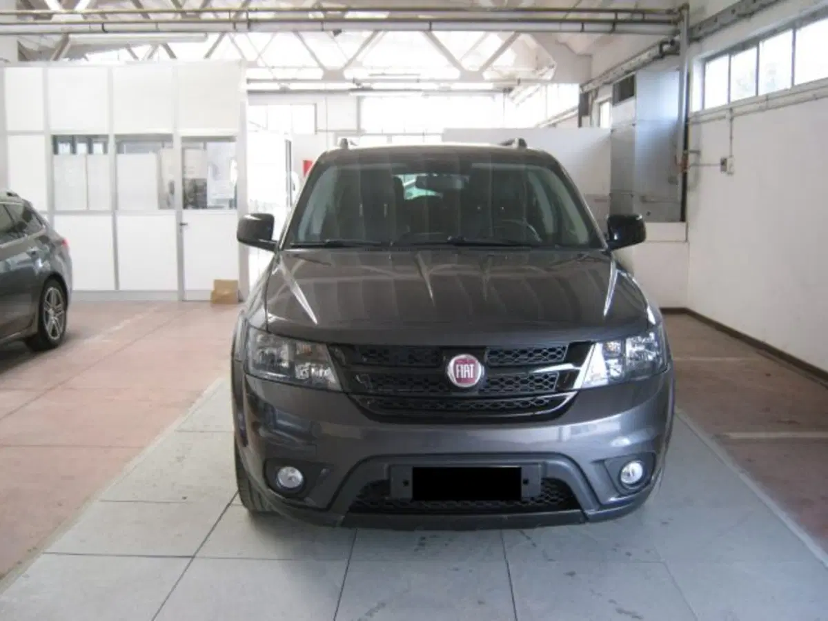 Fiat Freemont usata a Fermo (2)