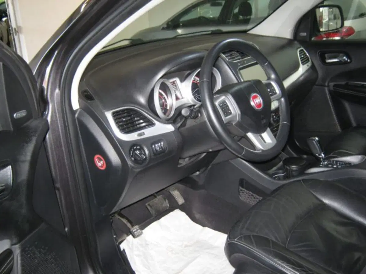 Fiat Freemont usata a Fermo (5)