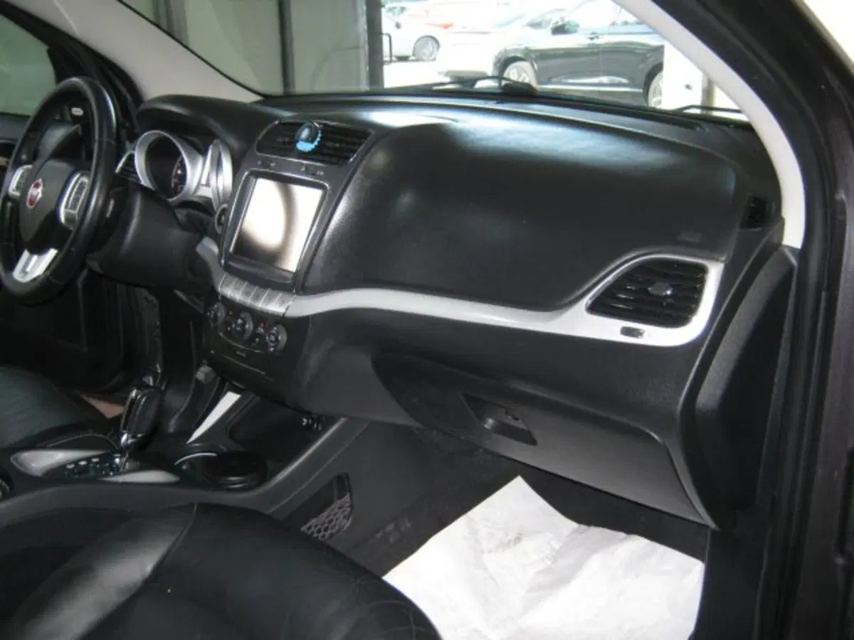 Fiat Freemont usata a Fermo (6)