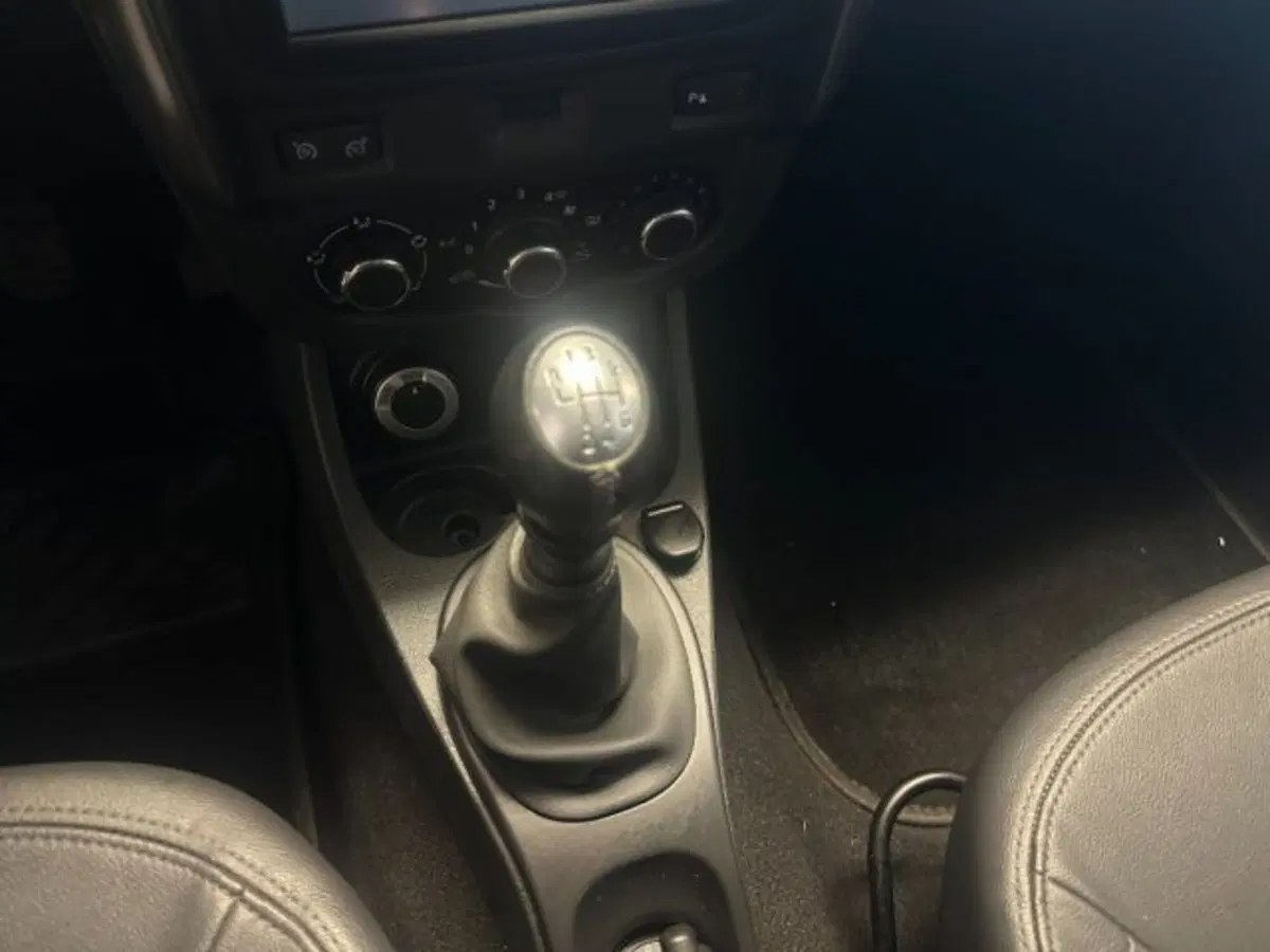Dacia Duster usata a Cuneo (17)