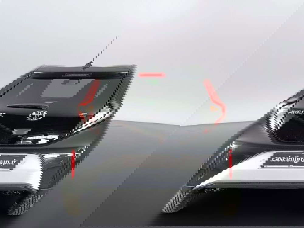 Toyota Aygo X nuova a Teramo (5)