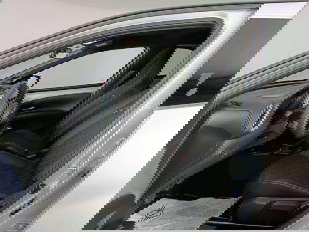 Toyota Aygo X nuova a Teramo (8)