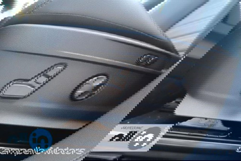 Alfa Romeo Stelvio nuova a Venezia (16)