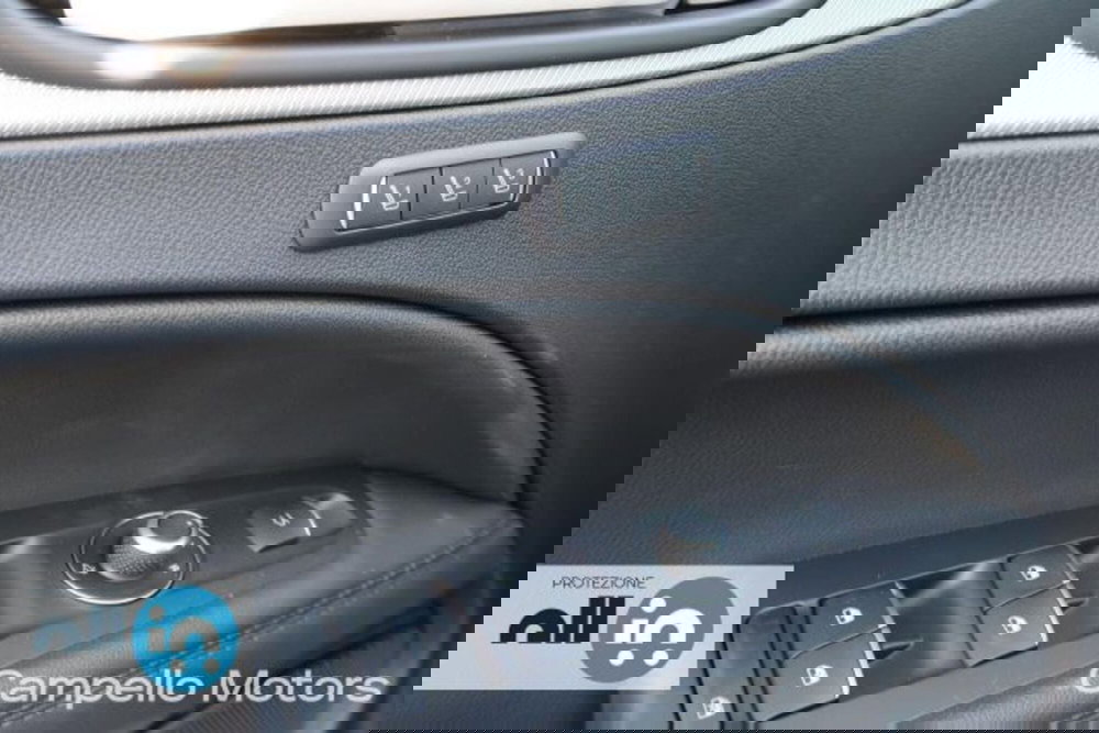 Alfa Romeo Stelvio nuova a Venezia (17)