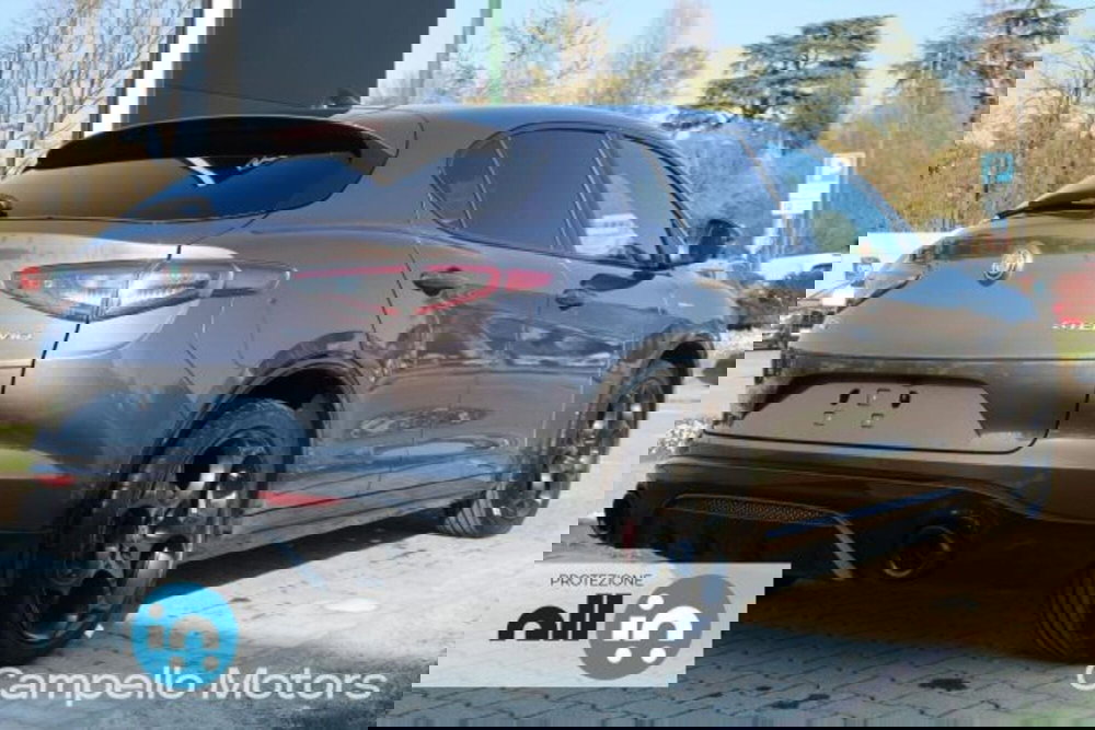 Alfa Romeo Stelvio nuova a Venezia (3)