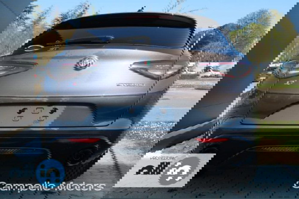 Alfa Romeo Stelvio nuova a Venezia (4)