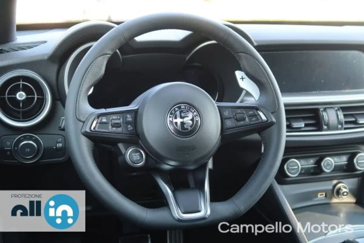 Alfa Romeo Stelvio nuova a Venezia (8)