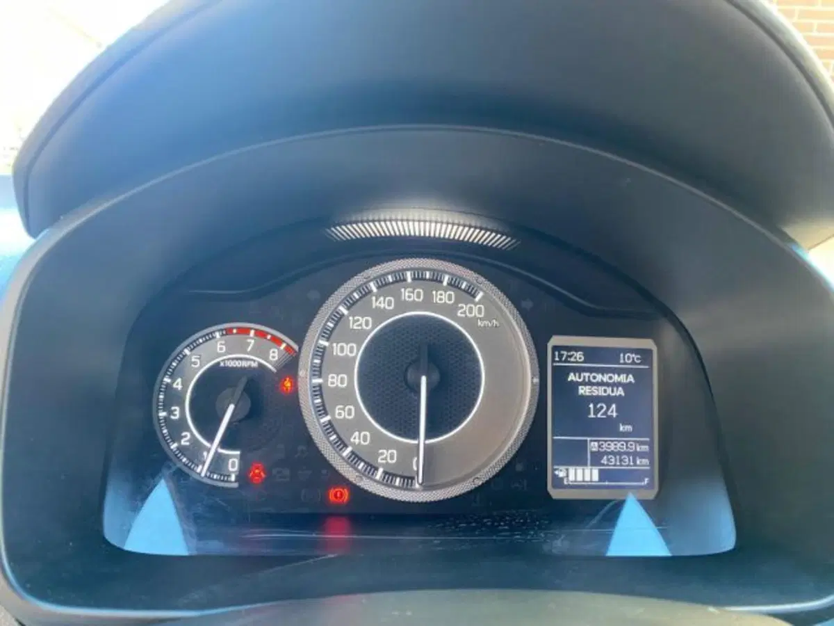 Suzuki Ignis usata a Cuneo (12)