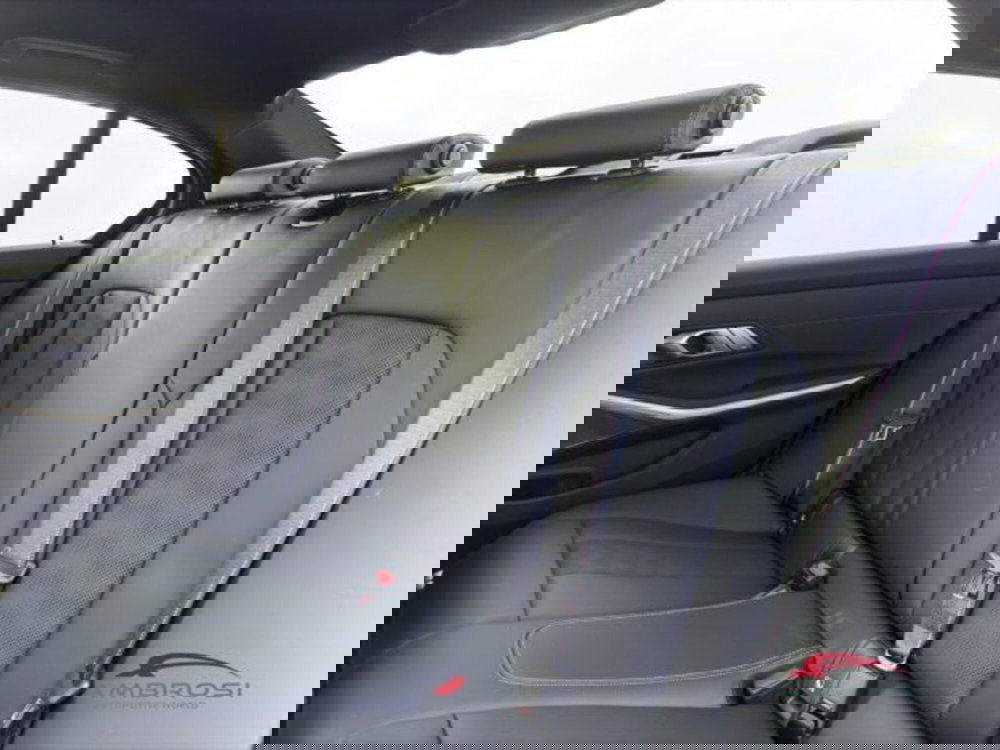 BMW Serie 3 nuova a Perugia (11)