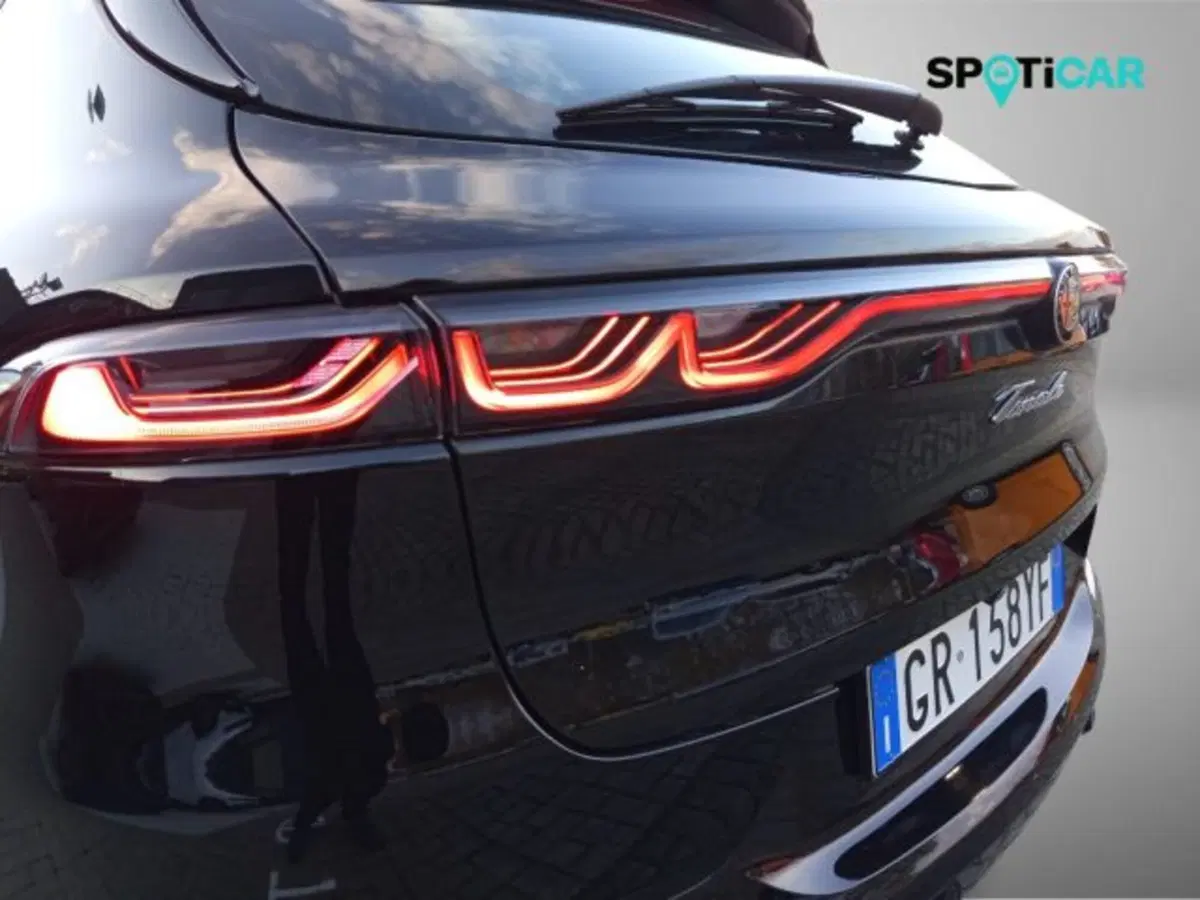 Alfa Romeo Tonale usata a Frosinone (18)