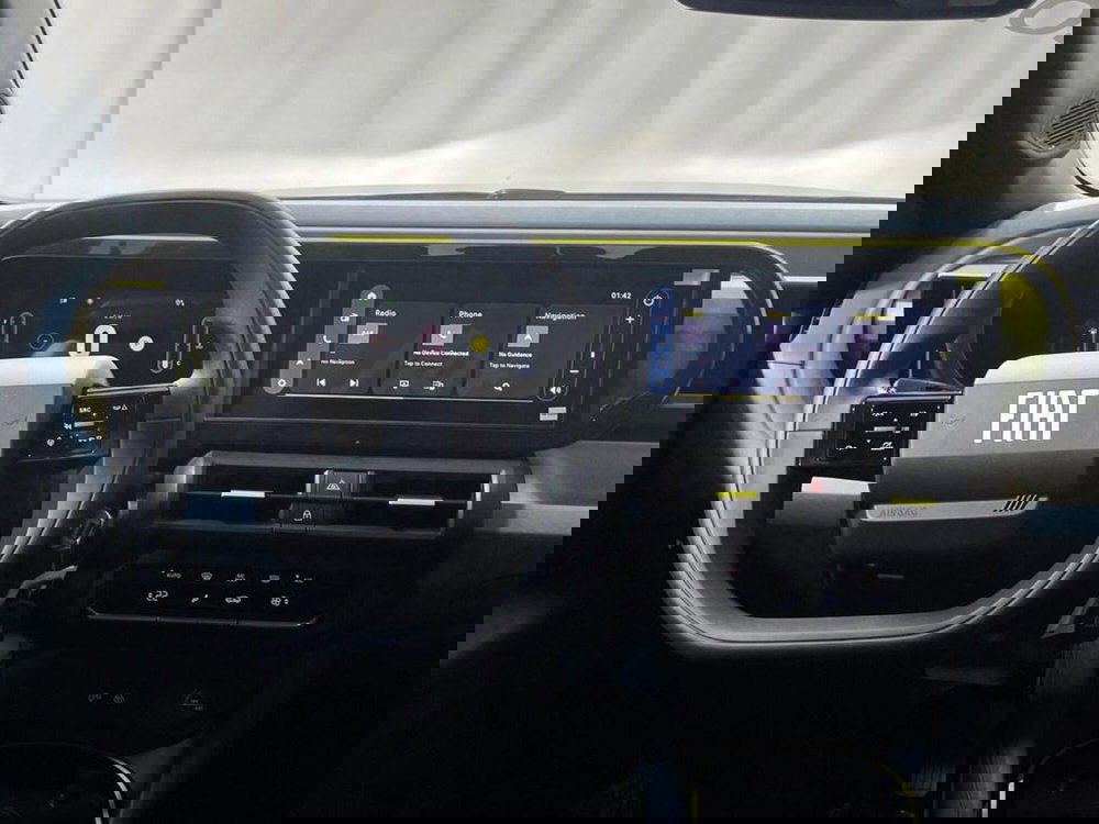 Fiat Grande Panda nuova a Sondrio (14)