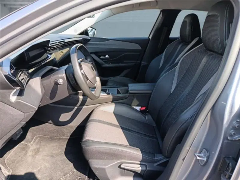 Peugeot 308 usata a Bari (11)
