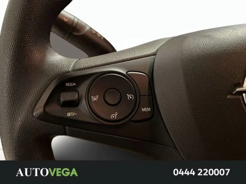 Opel Crossland X usata a Vicenza (12)