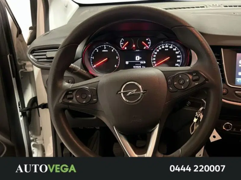 Opel Crossland X usata a Vicenza (9)