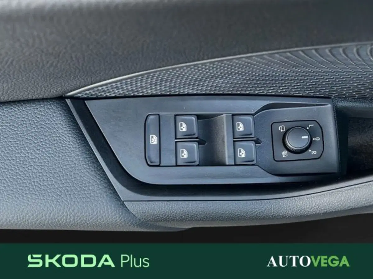 Skoda Octavia Station Wagon nuova a Vicenza (13)