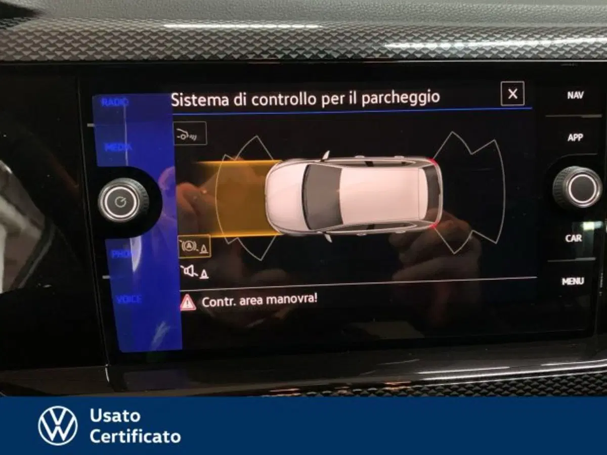Volkswagen Polo nuova a Vicenza (12)