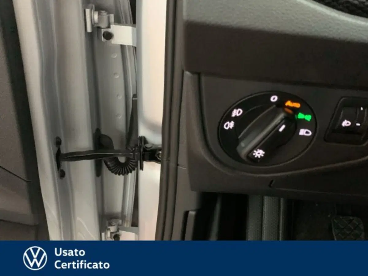Volkswagen Polo nuova a Vicenza (15)