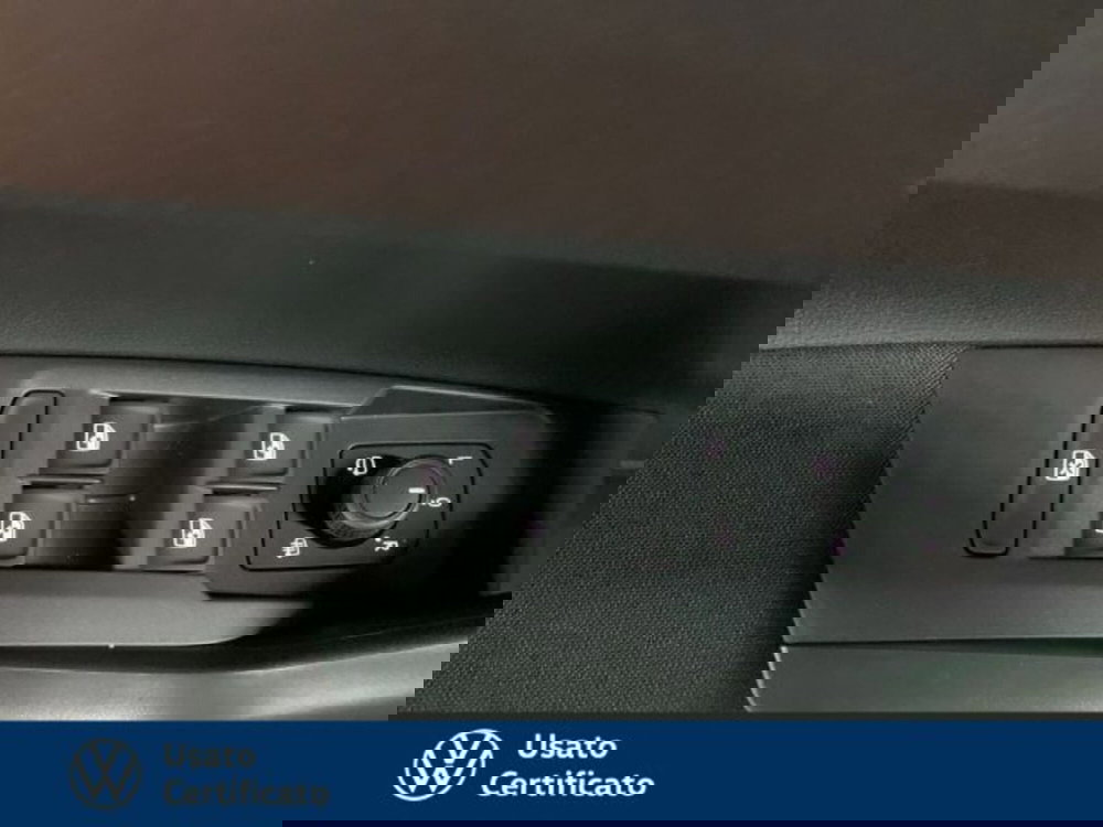 Volkswagen Polo nuova a Vicenza (16)