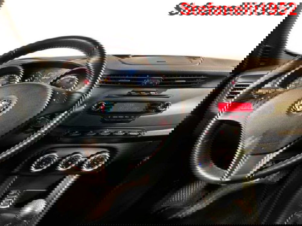 Alfa Romeo Giulietta usata a Bologna (14)