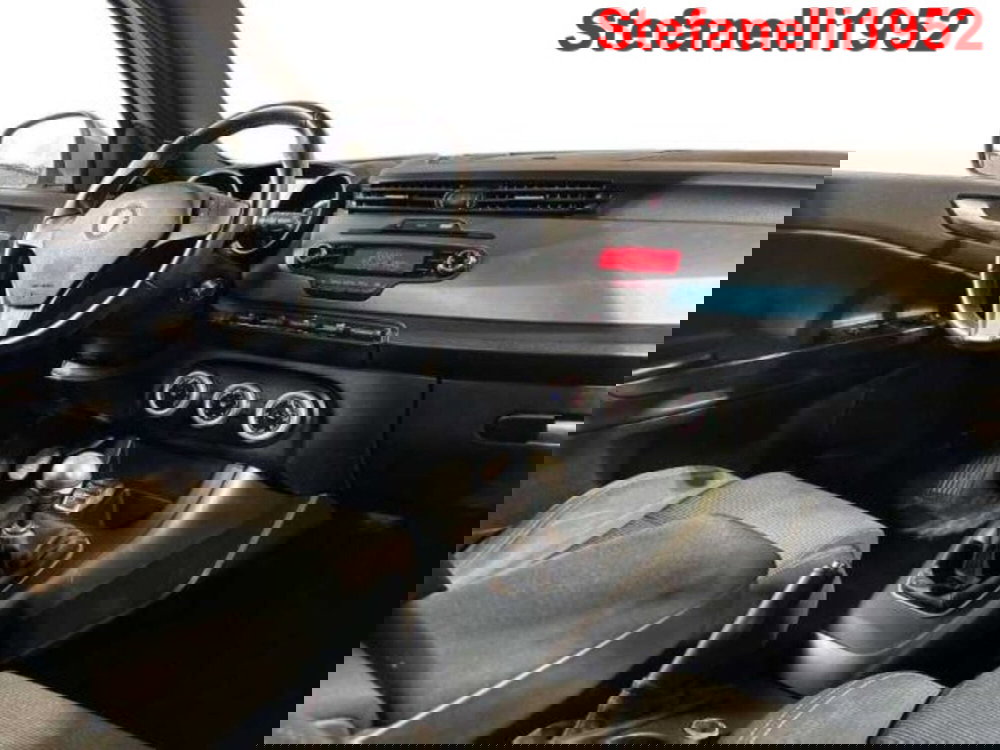 Alfa Romeo Giulietta usata a Bologna (15)