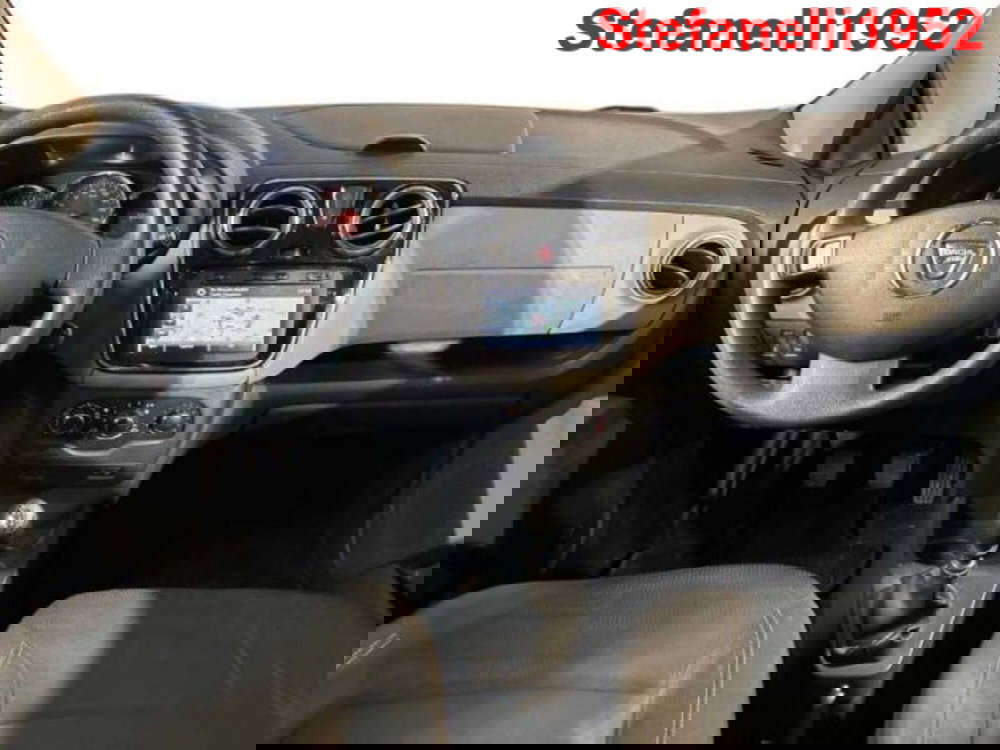 Dacia Lodgy usata a Bologna (13)