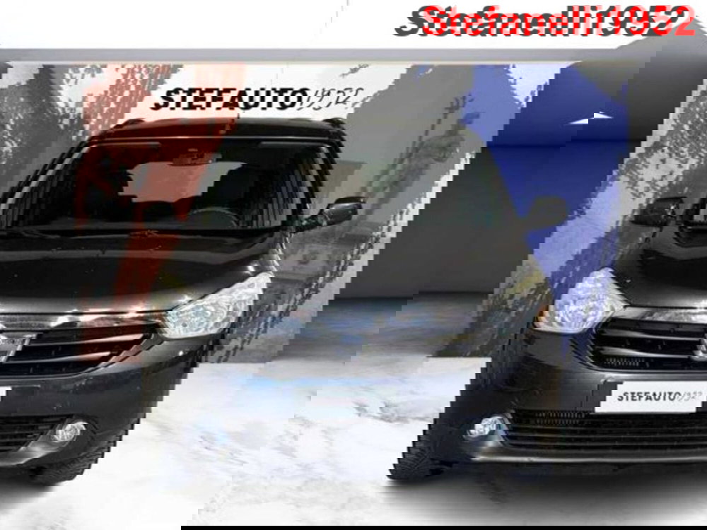 Dacia Lodgy usata a Bologna (2)