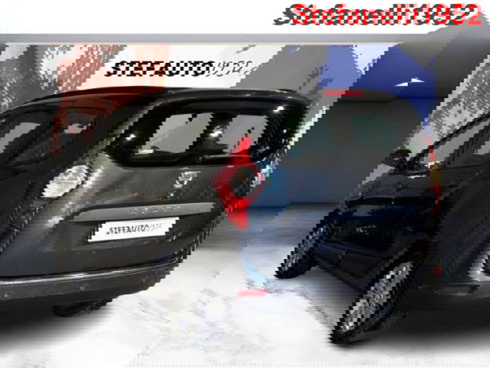 Dacia Lodgy usata a Bologna (5)