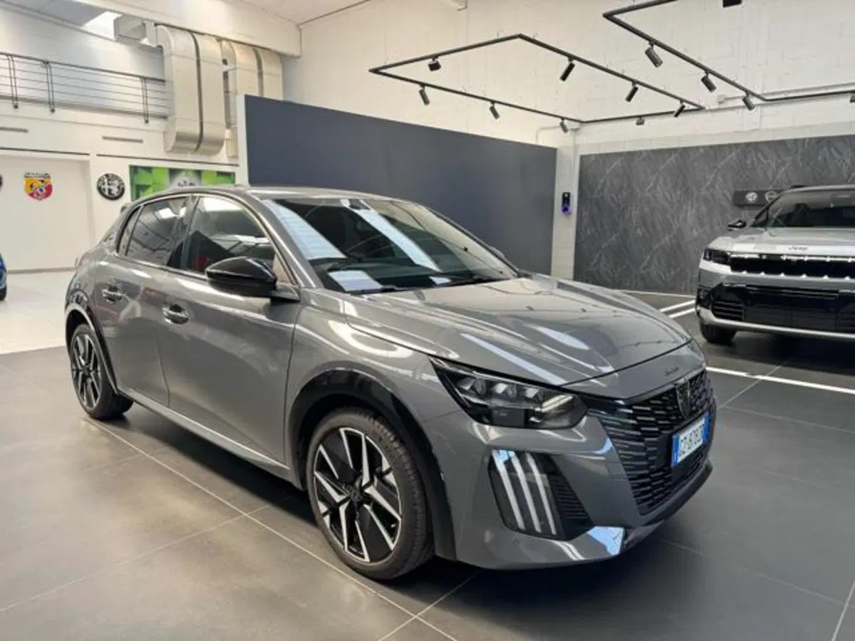 Peugeot 208 usata a Vercelli