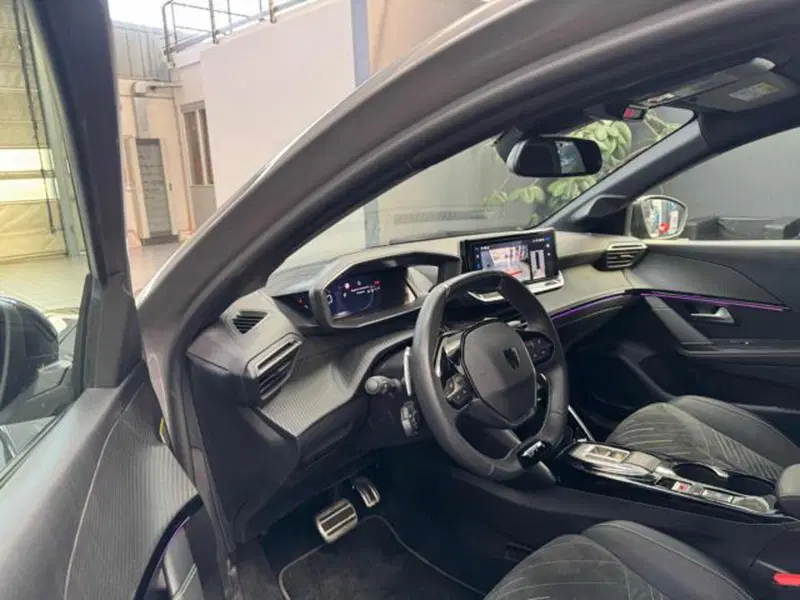 Peugeot 208 usata a Vercelli (14)