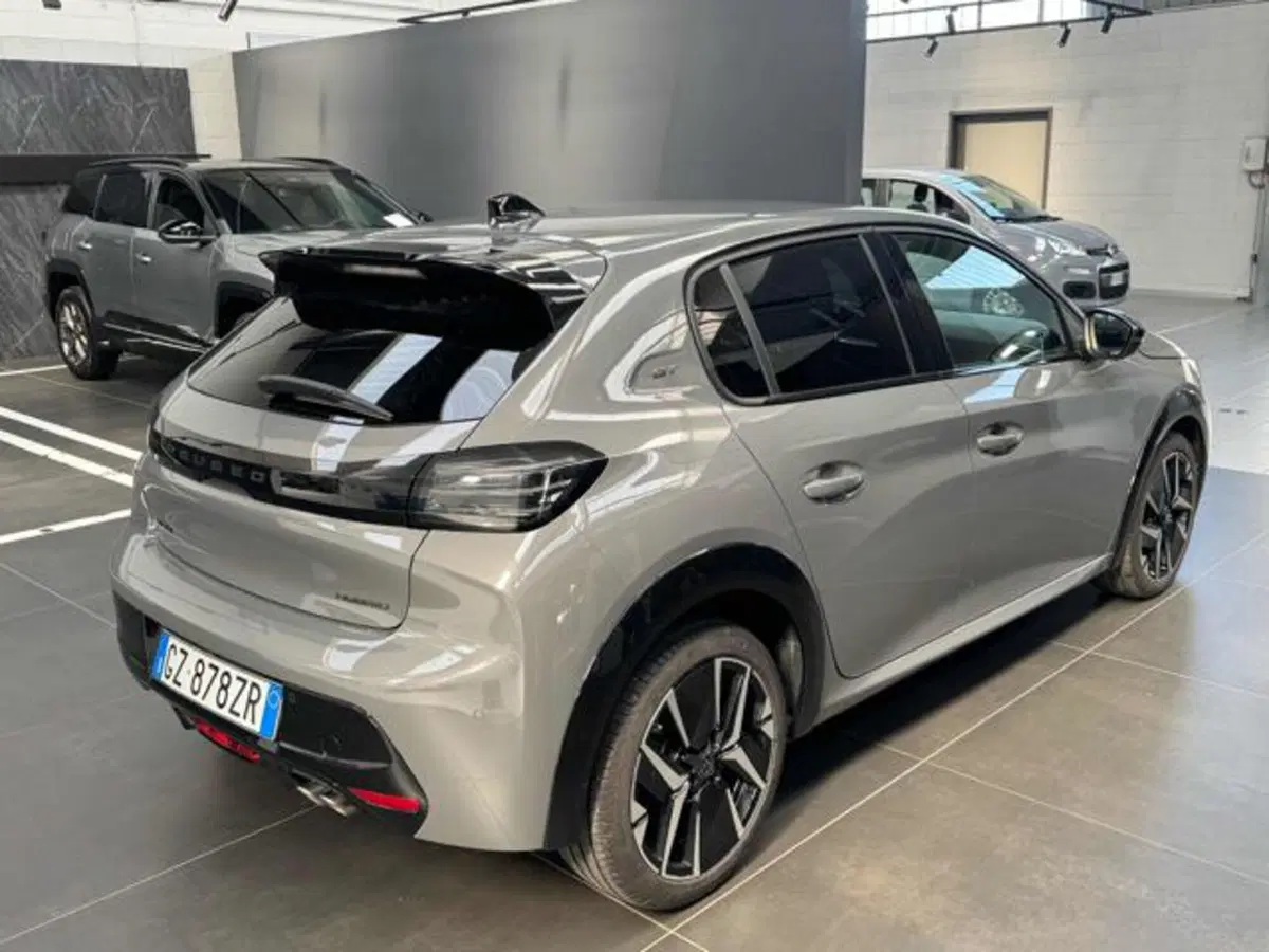 Peugeot 208 usata a Vercelli (7)